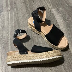 Wedge sandals
